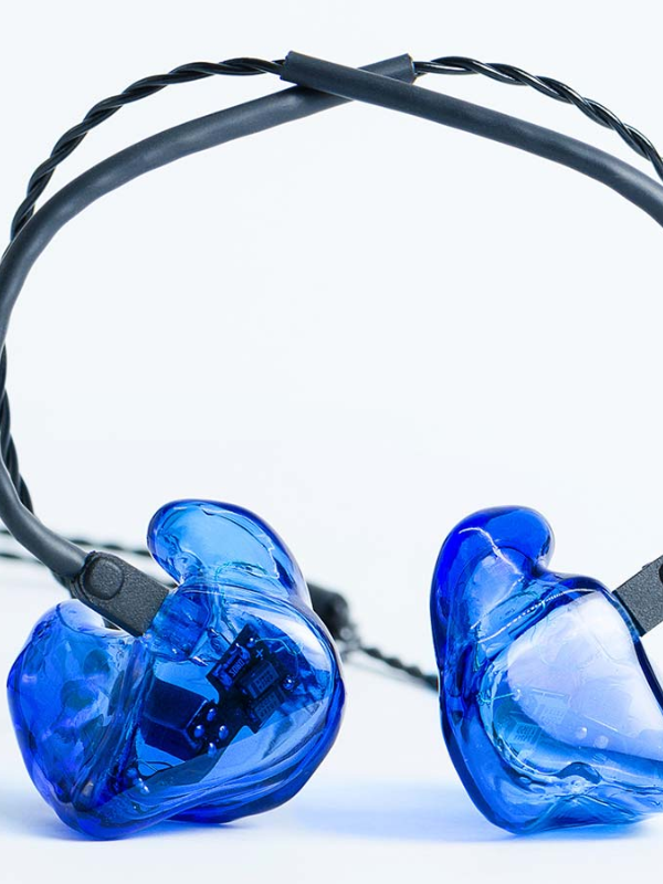 blue earbuds